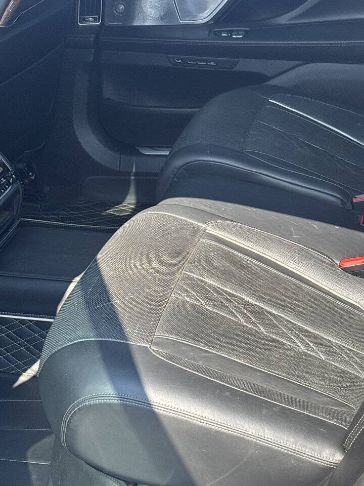 Used 2019 BMW M760i xDrive w/ Luxury Rear Seating Package AWD/4WD image 18