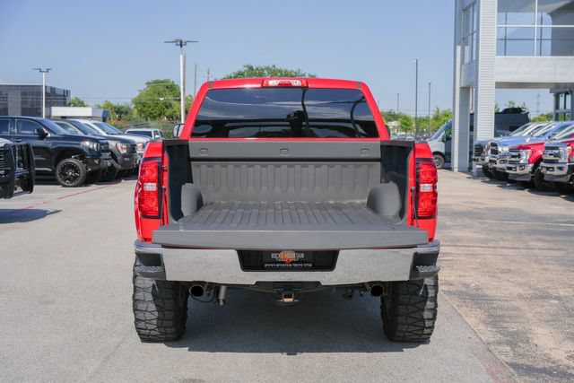Used 2018 Chevrolet Silverado 1500 LT AWD/4WD image 10
