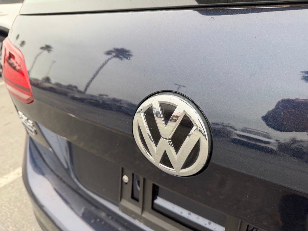 Used 2017 Volkswagen Golf Alltrack SE AWD/4WD image 5