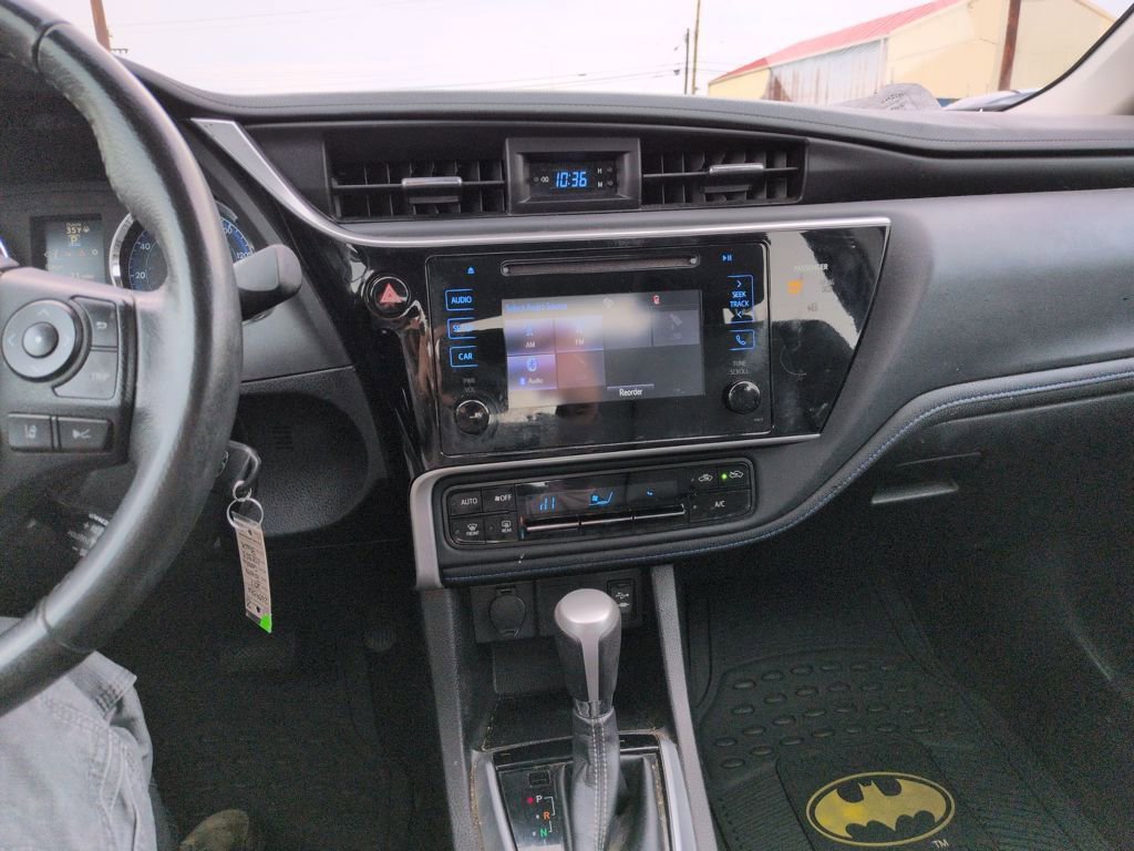 Used 2017 Toyota Corolla SE w/ Carpet Mat Package (TMS) image 18