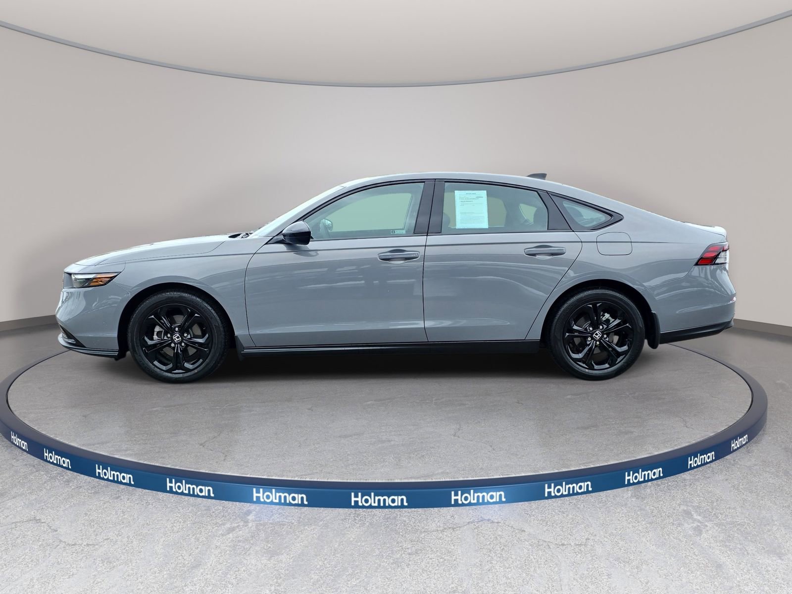 Used 2025 Honda Accord SE image 9