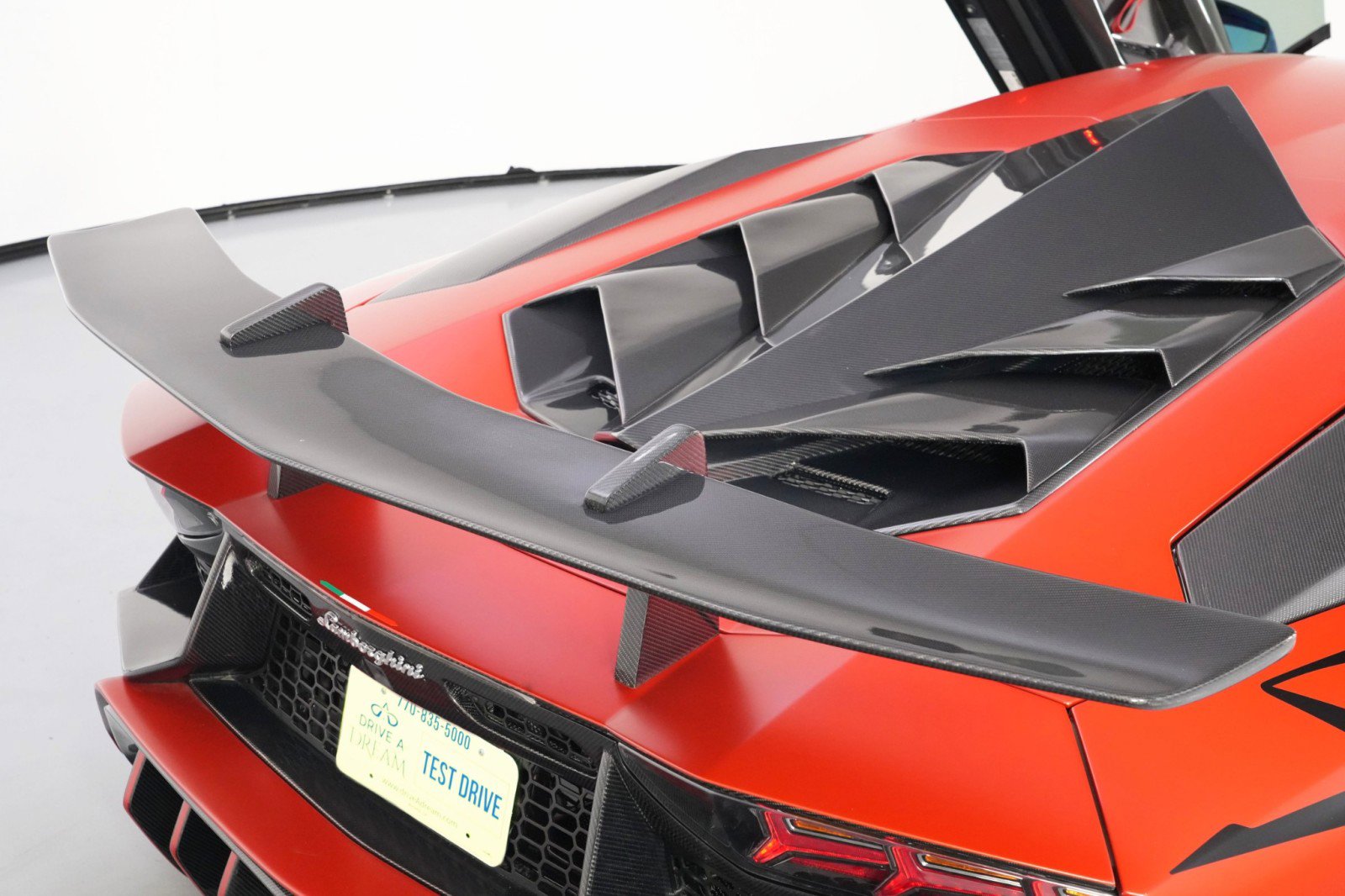 Used 2017 Lamborghini Aventador S image 79