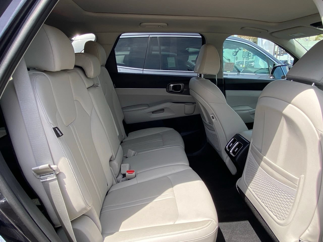 Certified 2025 Kia Sorento S w/ Panoramic Sunroof Package FWD image 21
