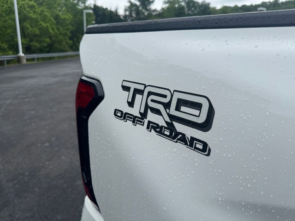 Used 2025 Toyota Tacoma TRD Off-Road w/ TRD Off Road Upgrade Package AWD/4WD image 25