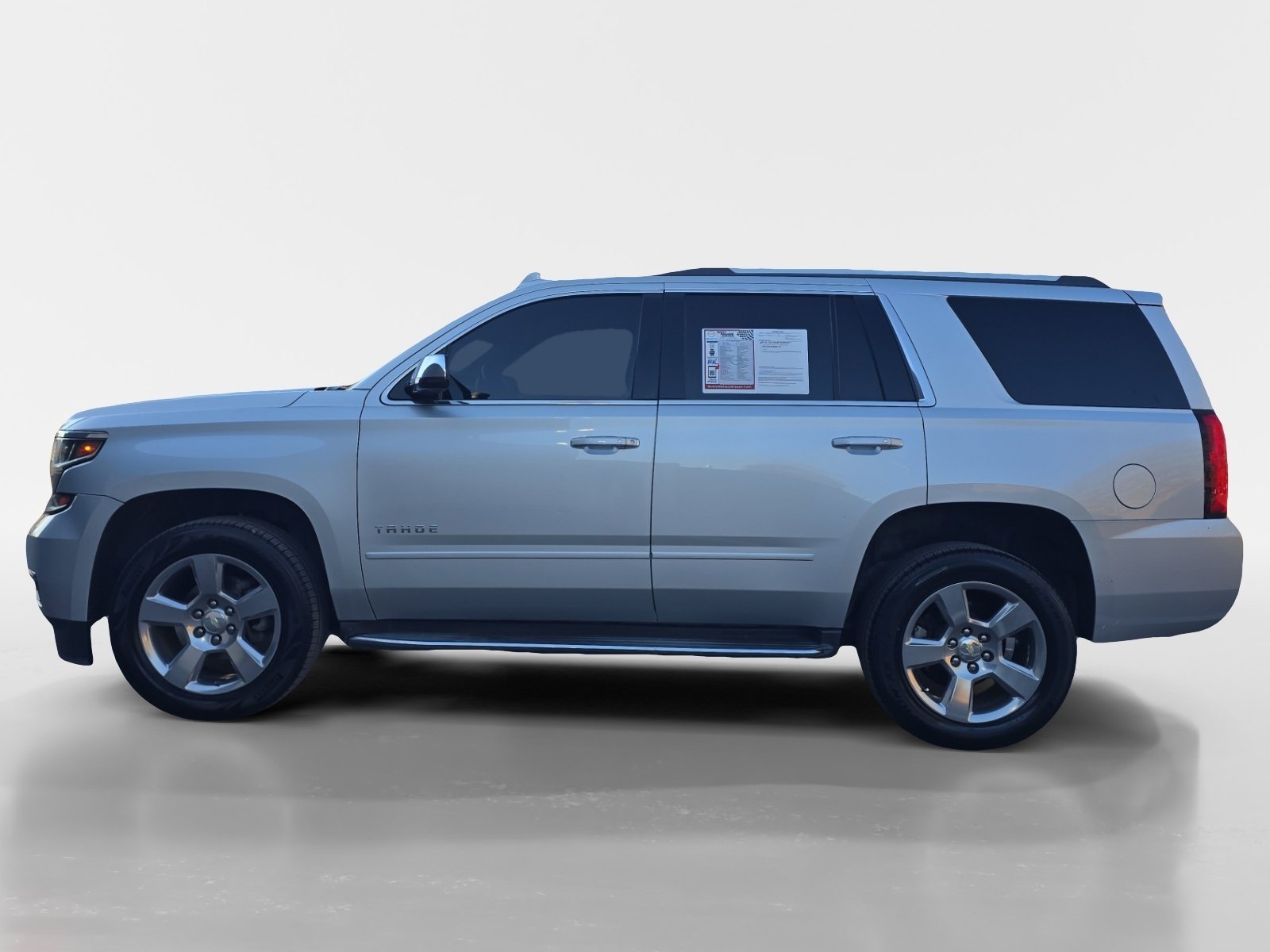 Used 2018 Chevrolet Tahoe Premier image 2