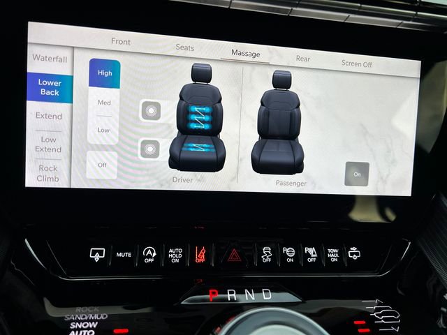 Used 2024 Jeep Grand Wagoneer Series III w/ Rear Seat Video Group 1 image 26