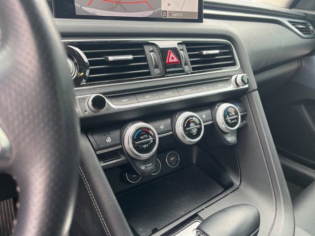 Used 2023 Genesis G70 2.0T AWD/4WD image 25