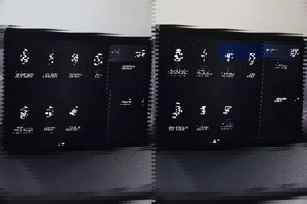 Used 2023 Acura MDX SH-AWD image 35