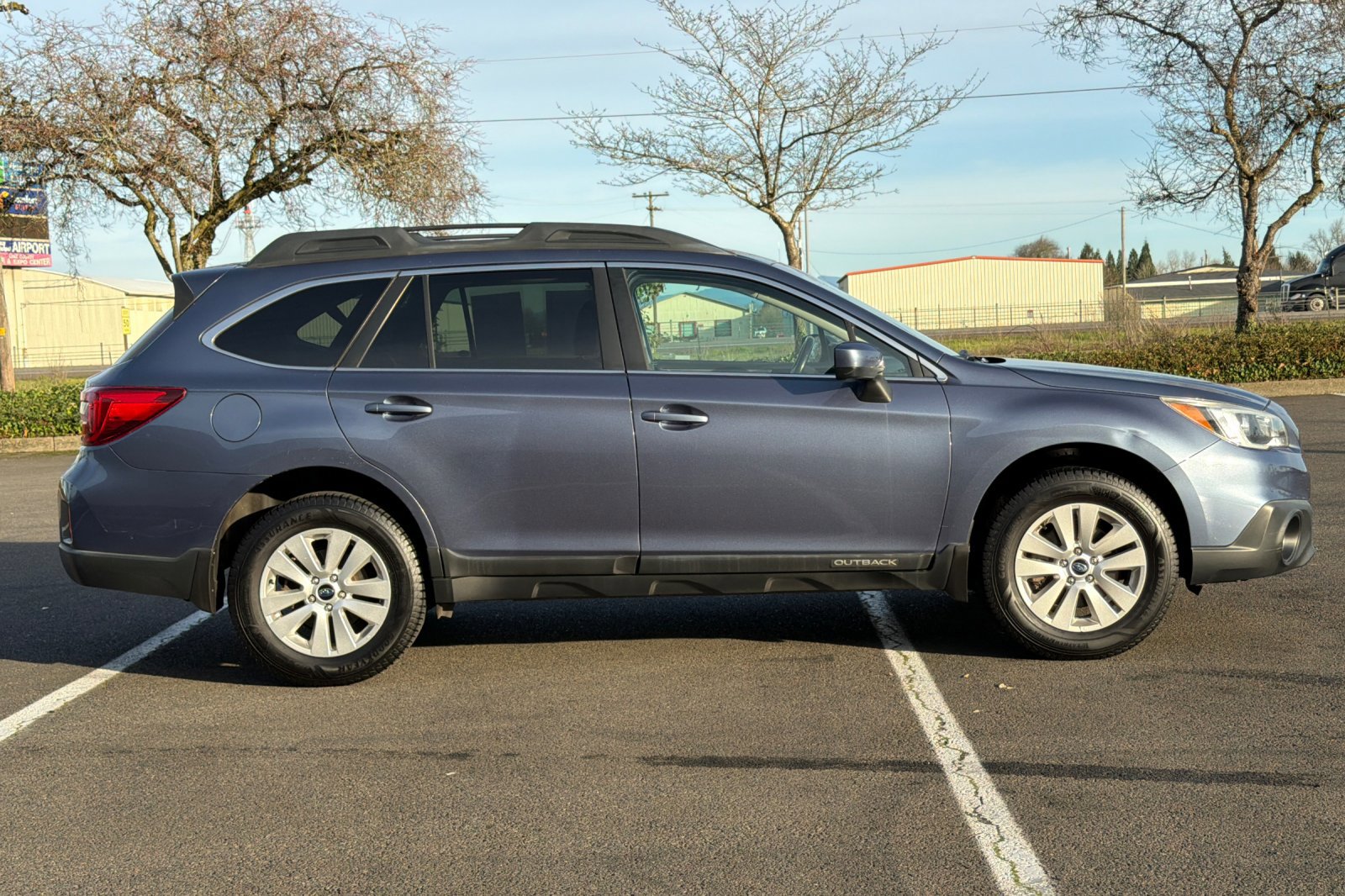 Used 2016 Subaru Outback 2.5i Premium w/ Popular Package #2 image 3