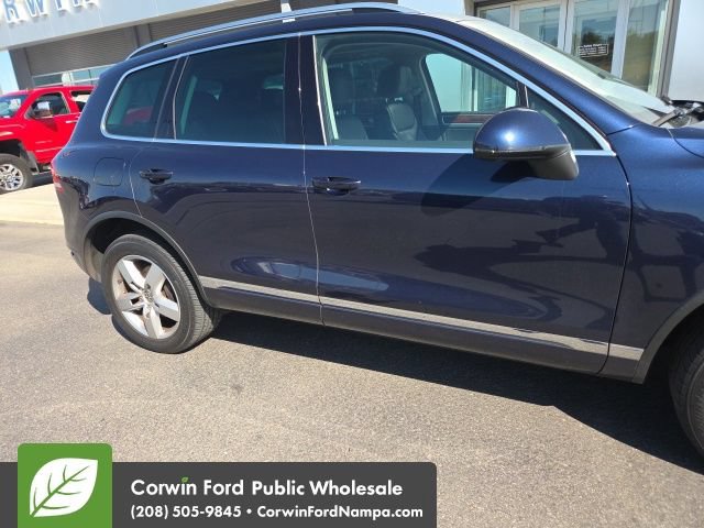 Used 2014 Volkswagen Touareg TDI AWD/4WD image 13