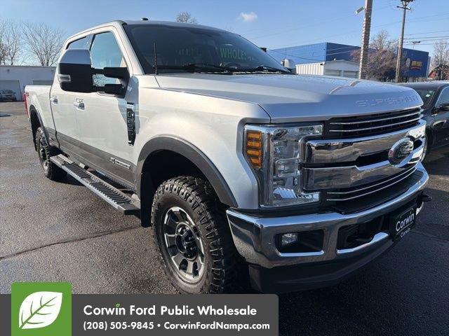 Used 2018 Ford F250 Lariat w/ Lariat Value Package image 3