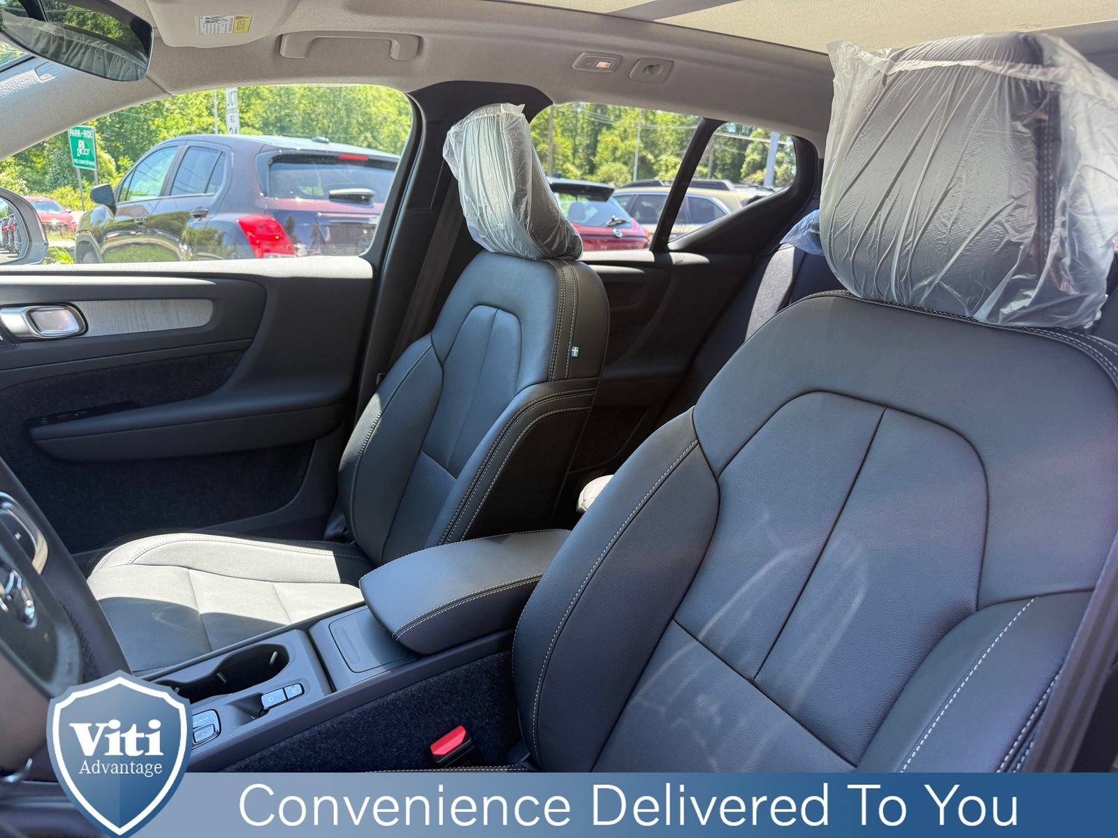 New 2026 Volvo XC40 B5 Core w/ Protection Package Premier AWD/4WD image 13