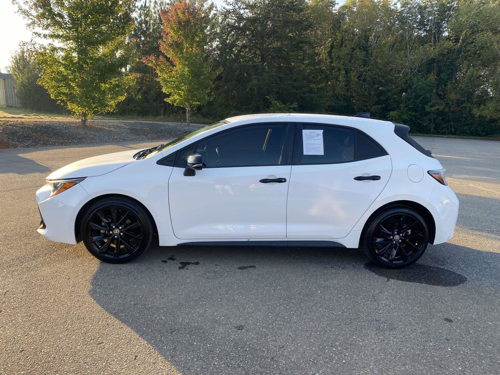 Used 2021 Toyota Corolla SE FWD image 6