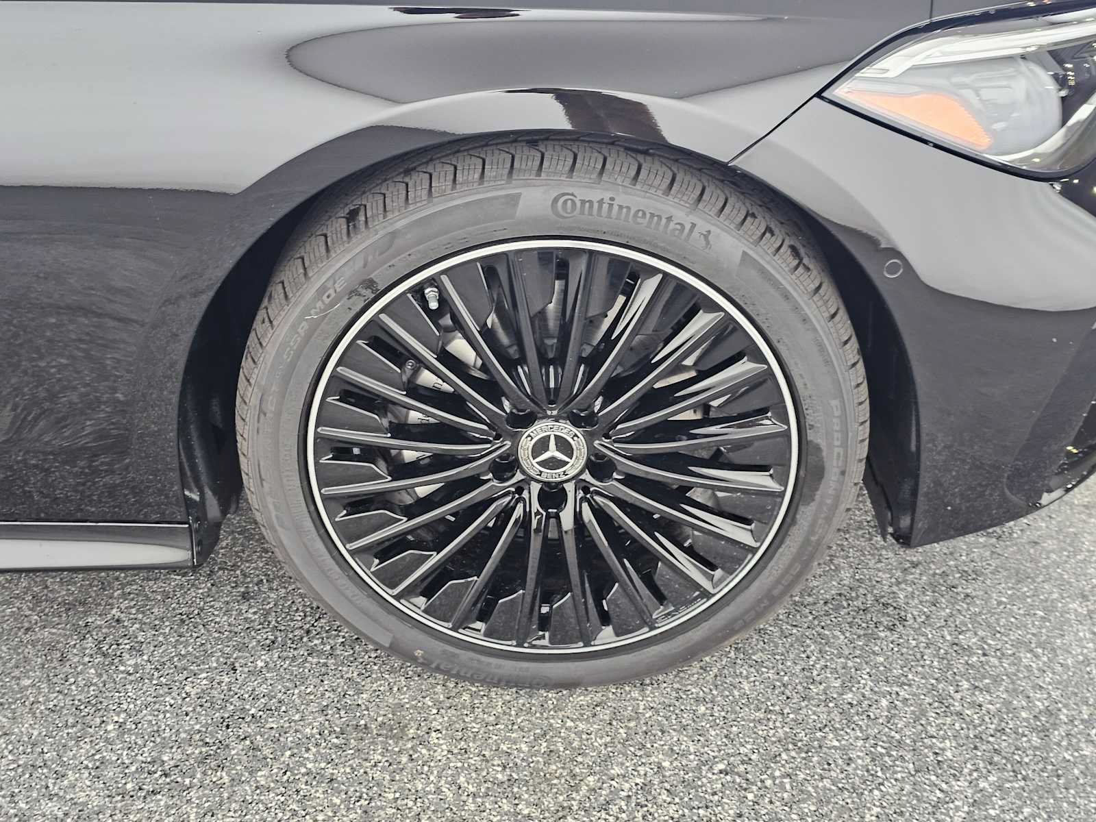 New 2026 Mercedes-Benz CLE 300 4MATIC Coupe image 9