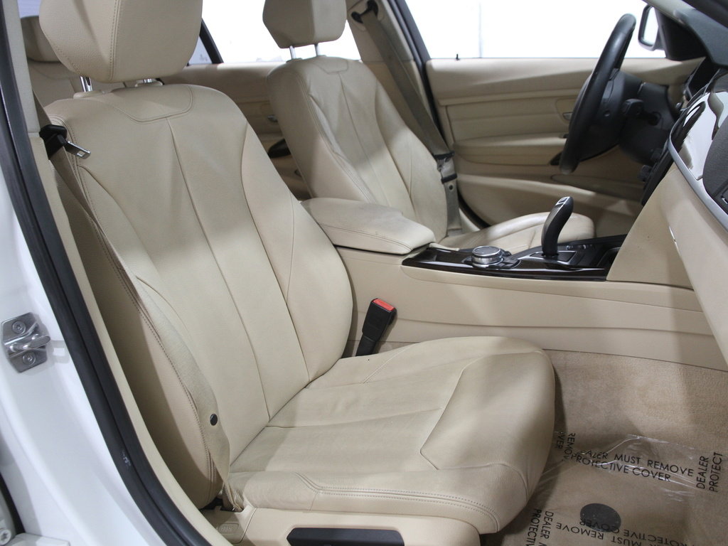 Used 2015 BMW 328i xDrive Sedan image 16