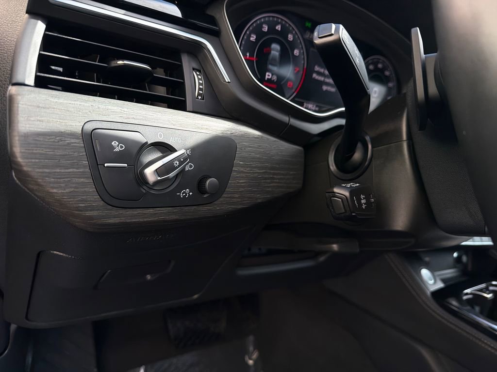 Used 2024 Audi A4 2.0T Premium Plus image 31