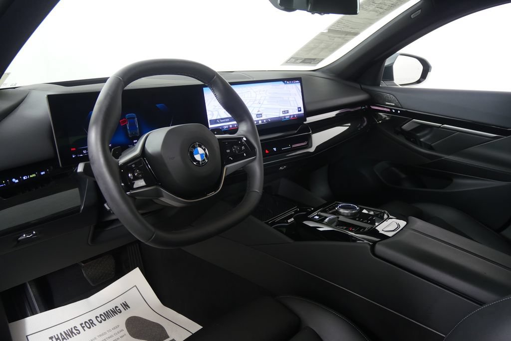 Used 2026 BMW 530i RWD image 12