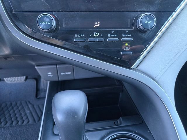 Certified 2018 Toyota Camry SE FWD image 17
