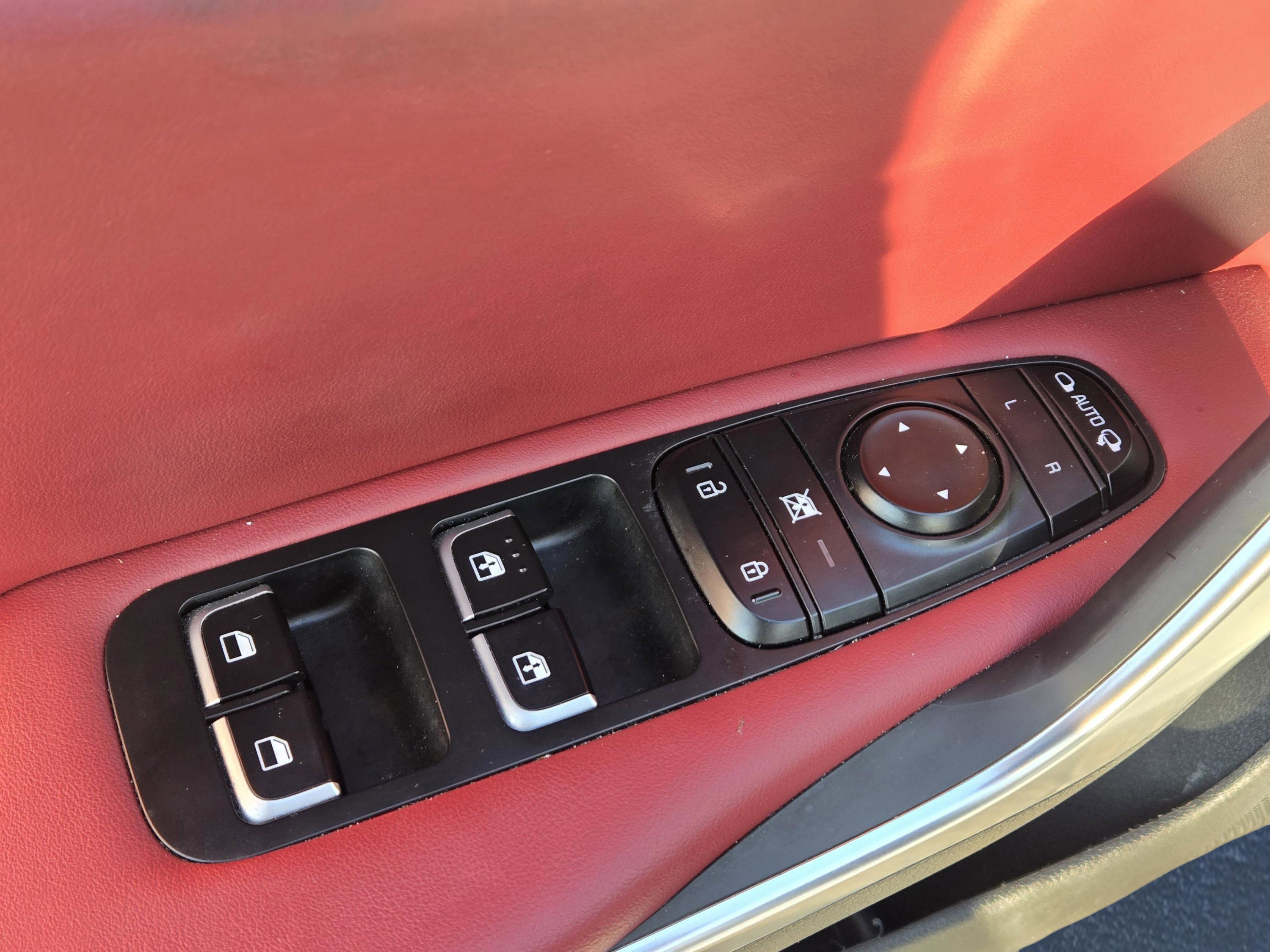 Used 2021 Kia Stinger GT2 image 13