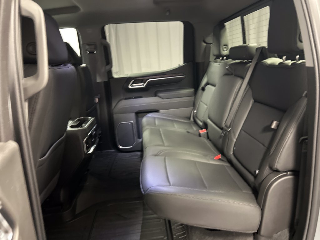 New 2026 GMC Sierra 1500 SLT AWD/4WD image 21