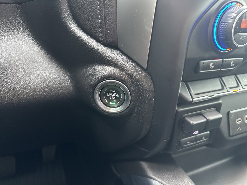 Certified 2021 Chevrolet Silverado 1500 RST image 5