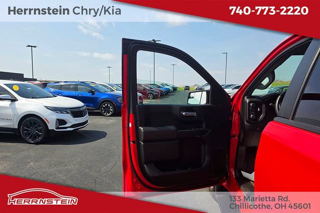 Used 2023 Chevrolet Silverado 1500 Custom w/ LPO, Dark Essentials Package AWD/4WD image 14