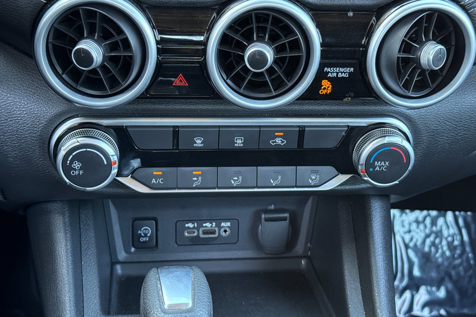 Certified 2024 Nissan Sentra SV FWD image 25