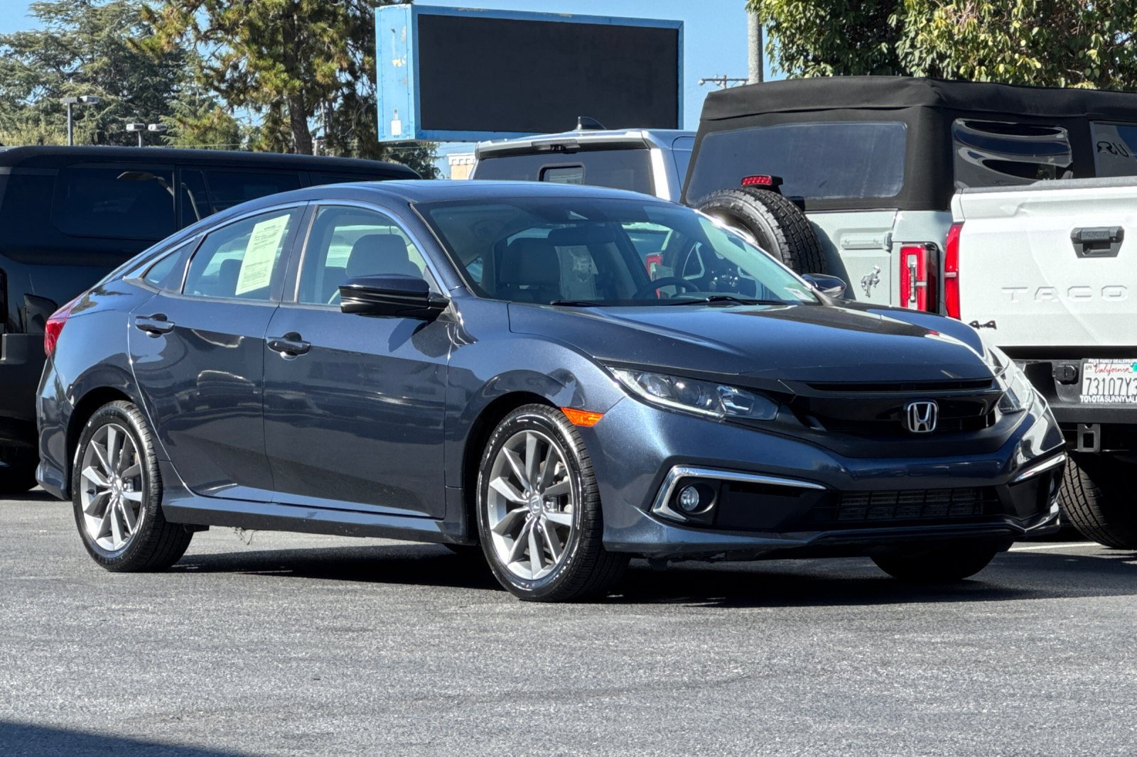 Used 2019 Honda Civic EX image 8