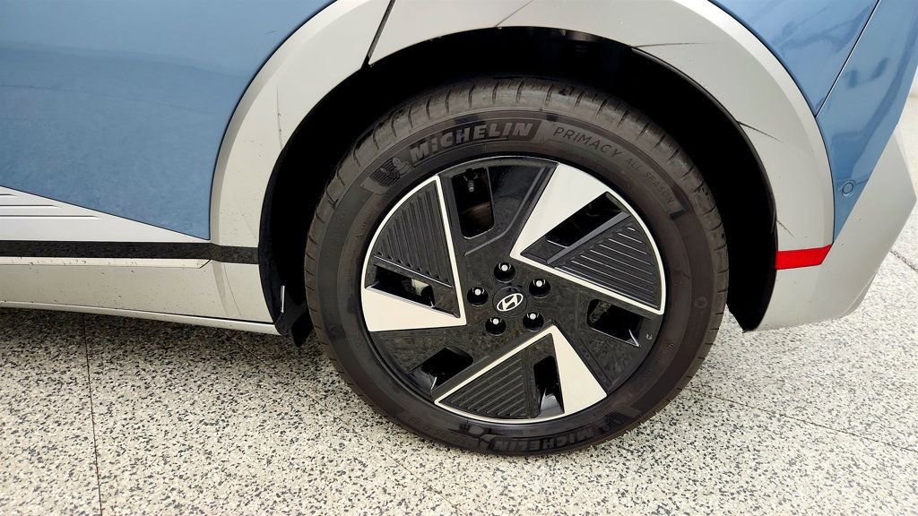 Used 2025 Hyundai Ioniq 5 Limited image 9