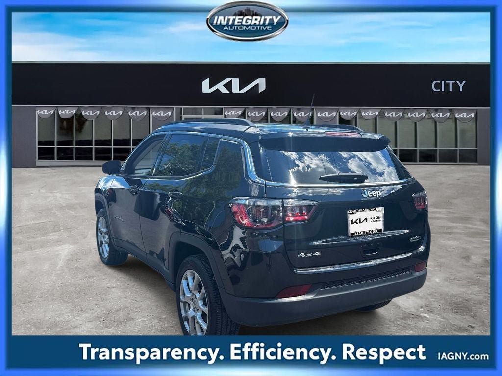 Used 2022 Jeep Compass Latitude AWD/4WD image 5