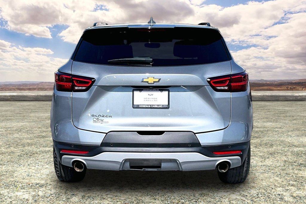 Used 2024 Chevrolet Blazer LT w/ Convenience Package FWD image 6