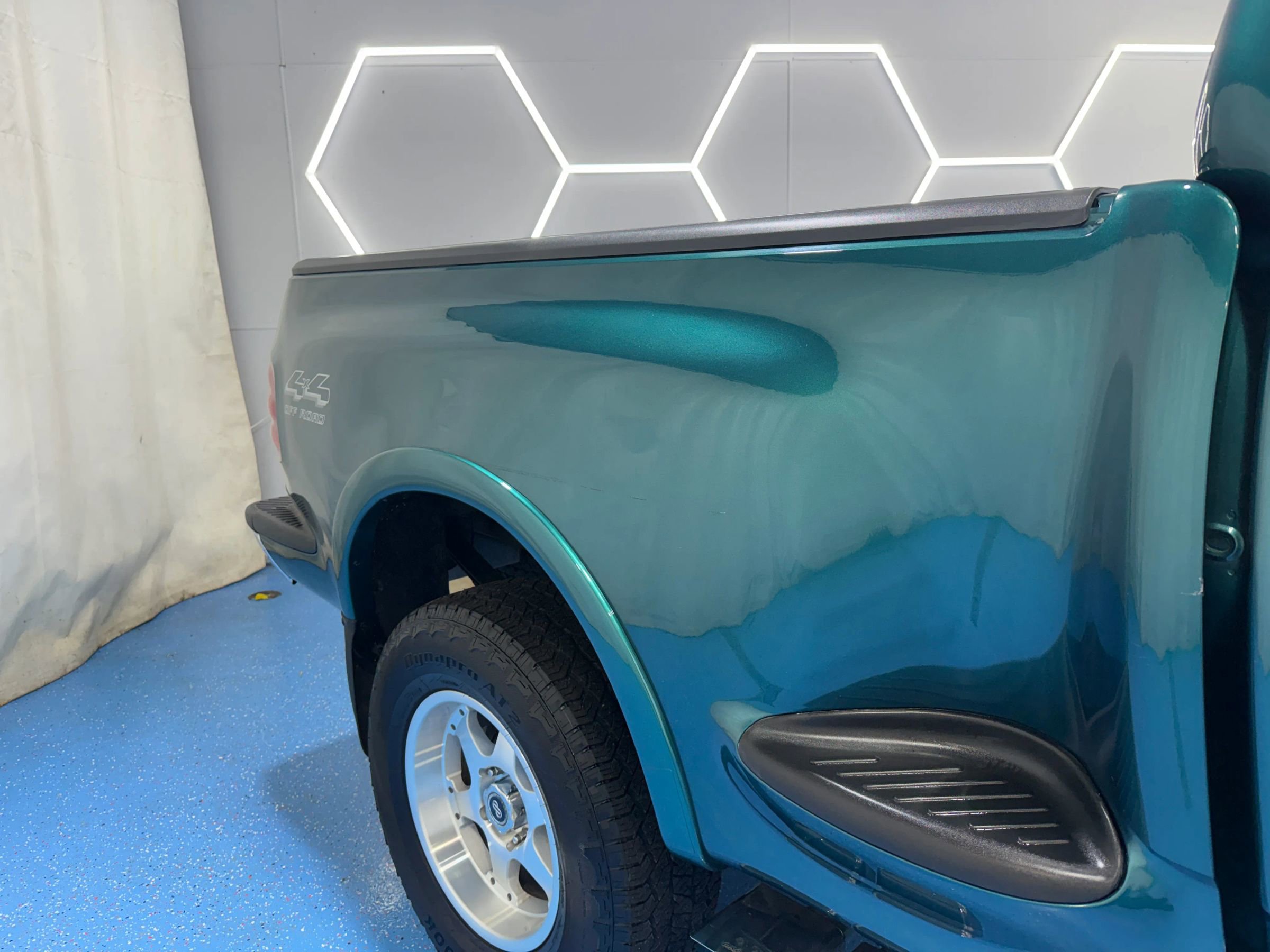 Used 1998 Ford F150 4x4 Regular Cab image 13