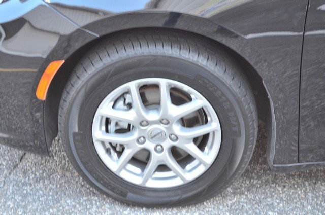 Used 2024 Chrysler Pacifica Touring-L image 13