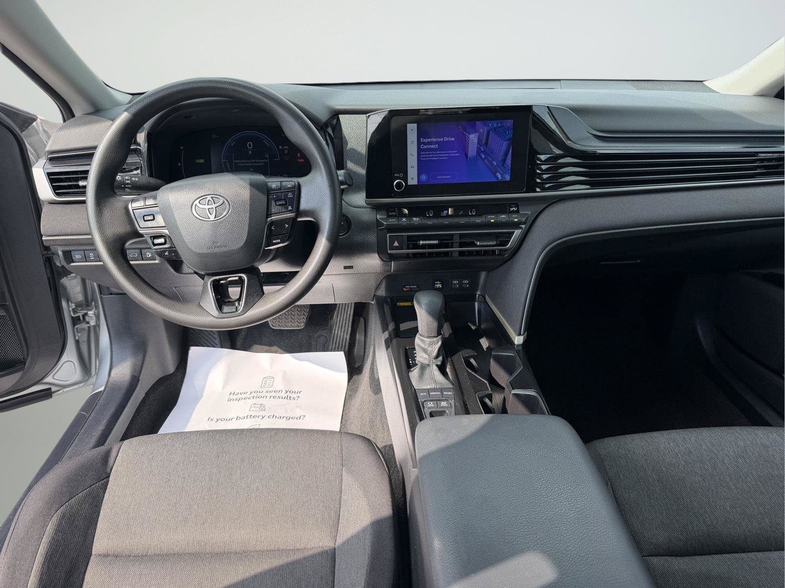 Used 2025 Toyota Camry LE FWD image 17