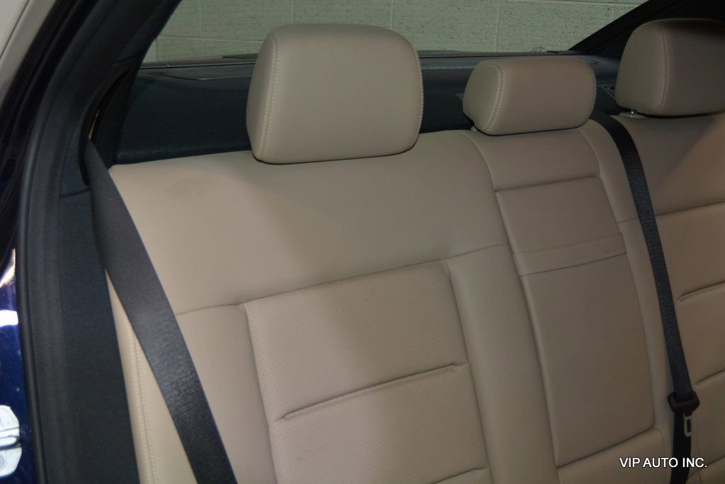 Used 2010 Mercedes-Benz E 350 4MATIC Sedan image 24