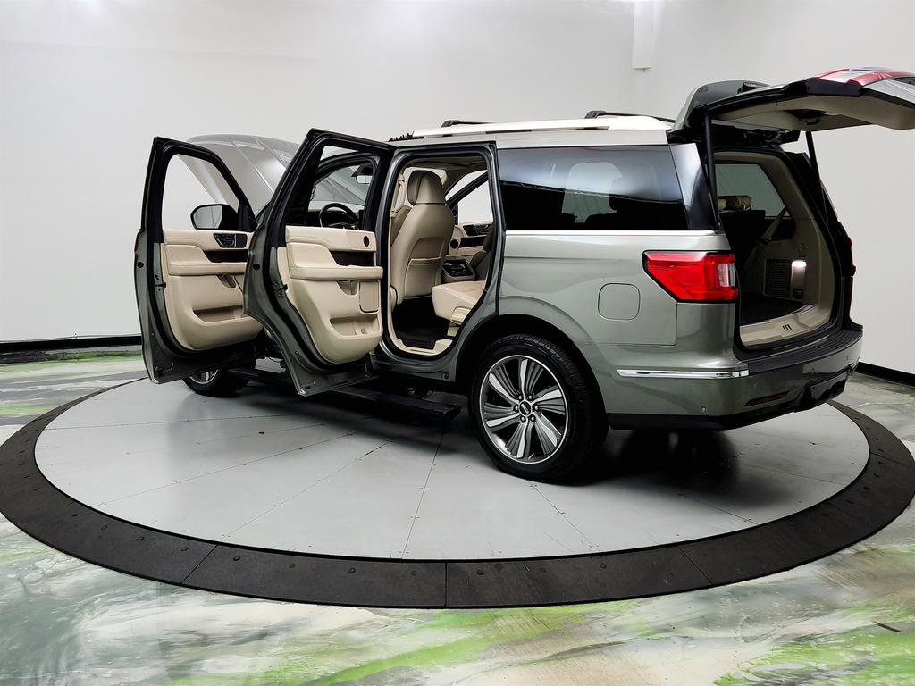 Used 2019 Lincoln Navigator Reserve w/ Cargo Package image 12
