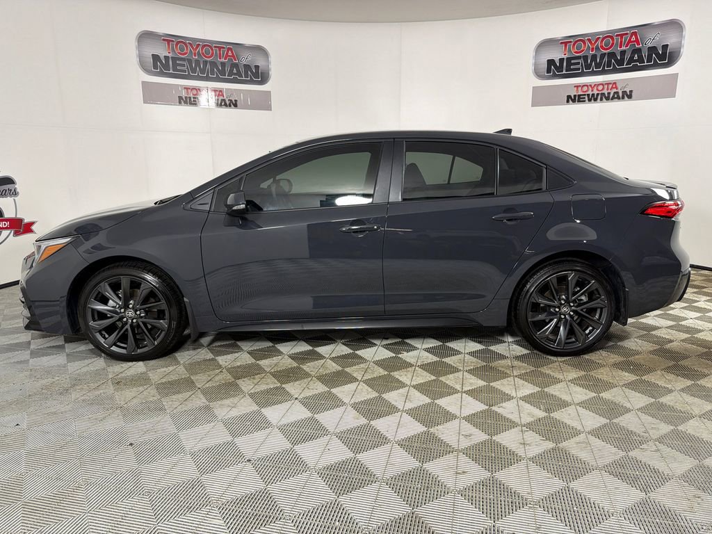 Used 2025 Toyota Corolla SE image 6