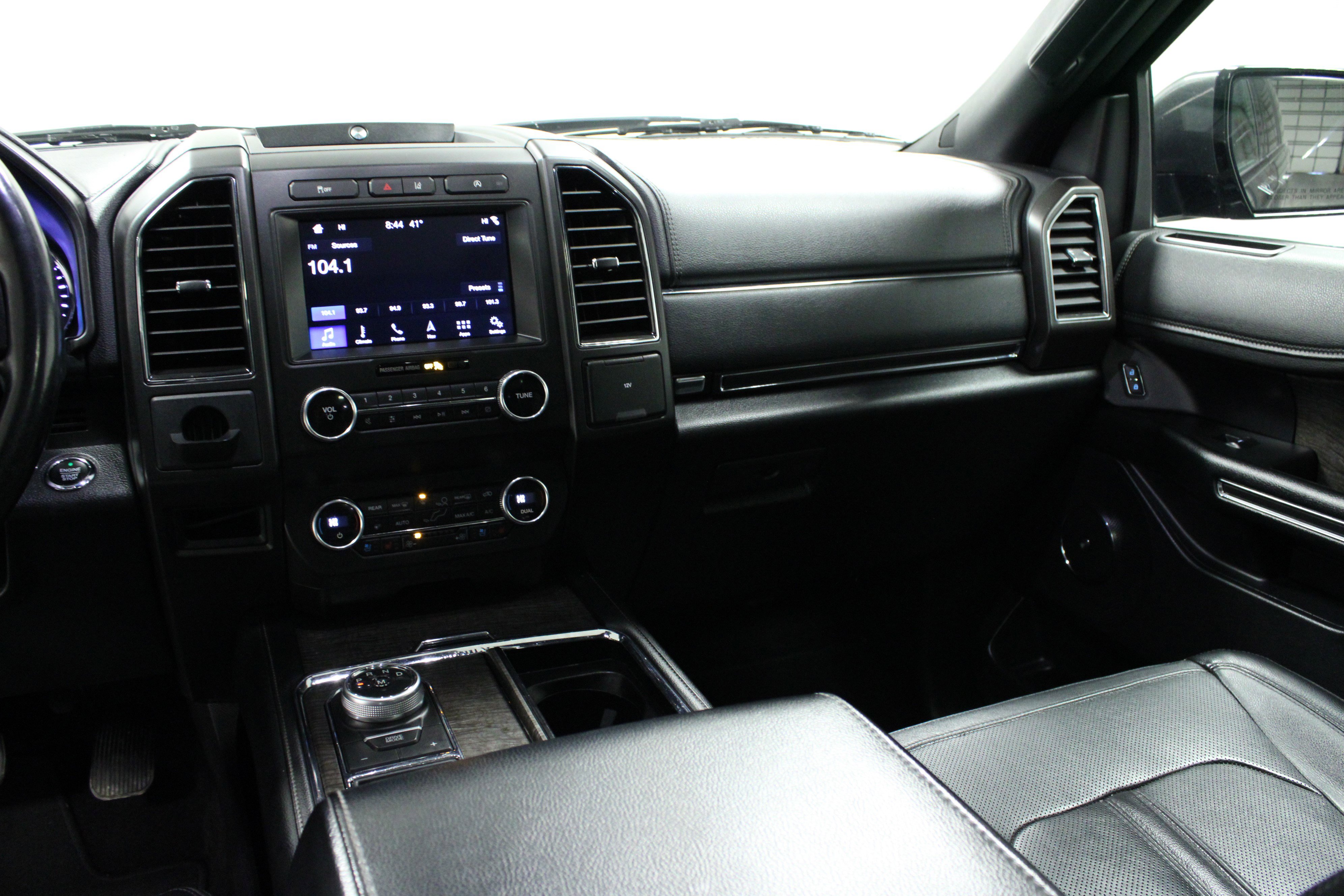 Used 2019 Ford Expedition Limited w/ Equipment Group 301A image 20