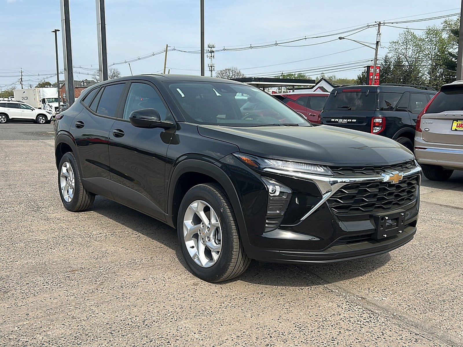 New 2026 Chevrolet Trax LS w/ LS Convenience Package FWD image 4