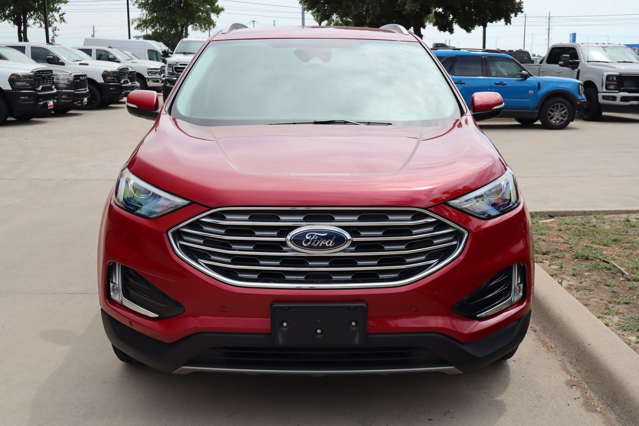 Used 2024 Ford Edge Titanium AWD/4WD image 10