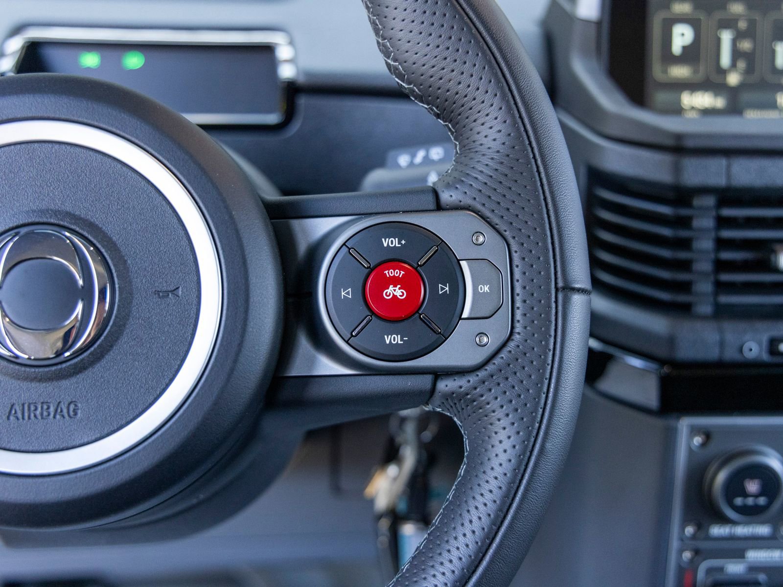 Used 2025 INEOS Grenadier image 41