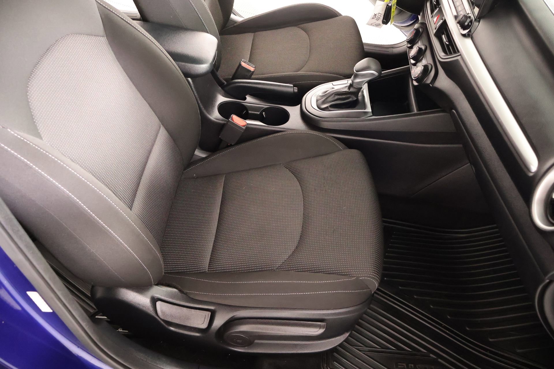 Used 2021 Kia Forte LXS image 12