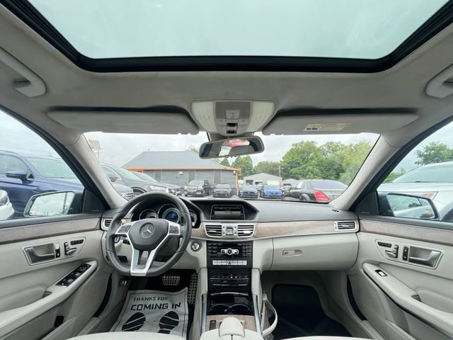Used 2014 Mercedes-Benz E 350 Sedan image 24