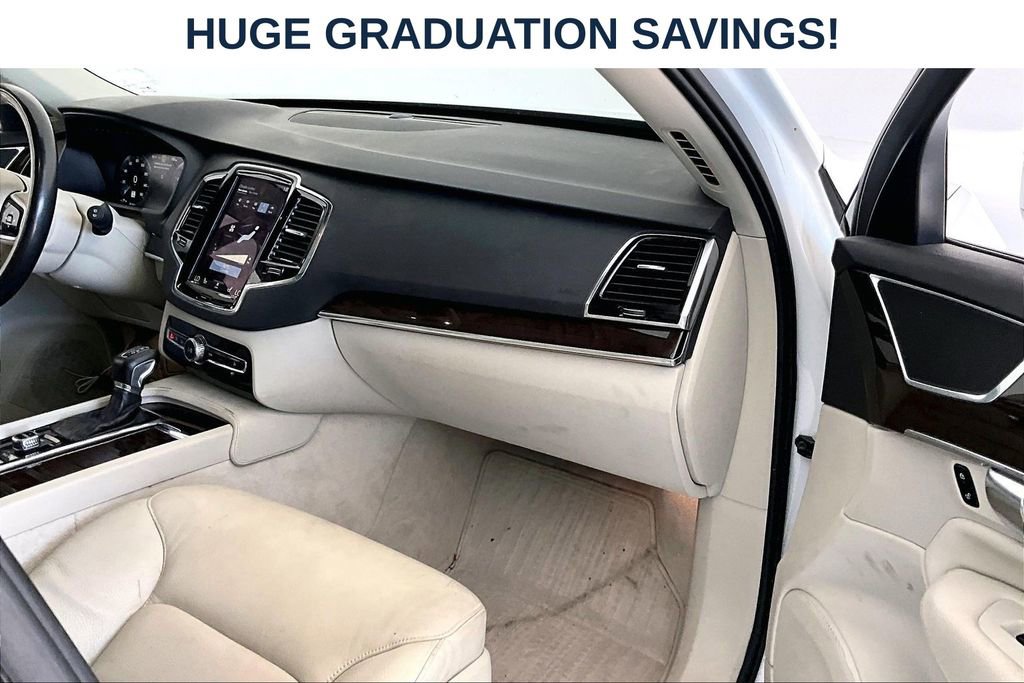 Used 2016 Volvo XC90 T6 Momentum w/ Momentum Plus Package AWD/4WD image 18