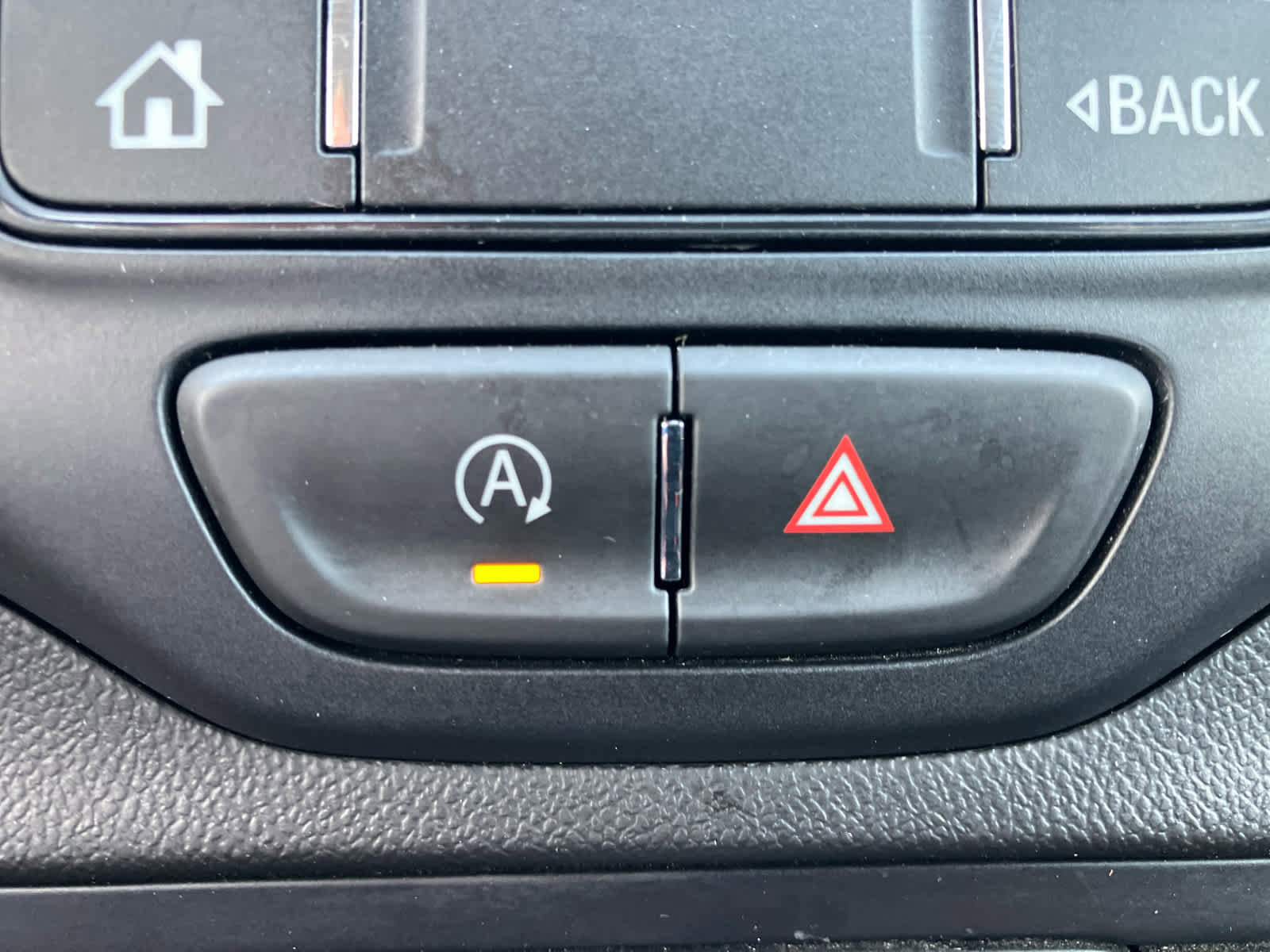 Used 2024 GMC Terrain SLT image 27