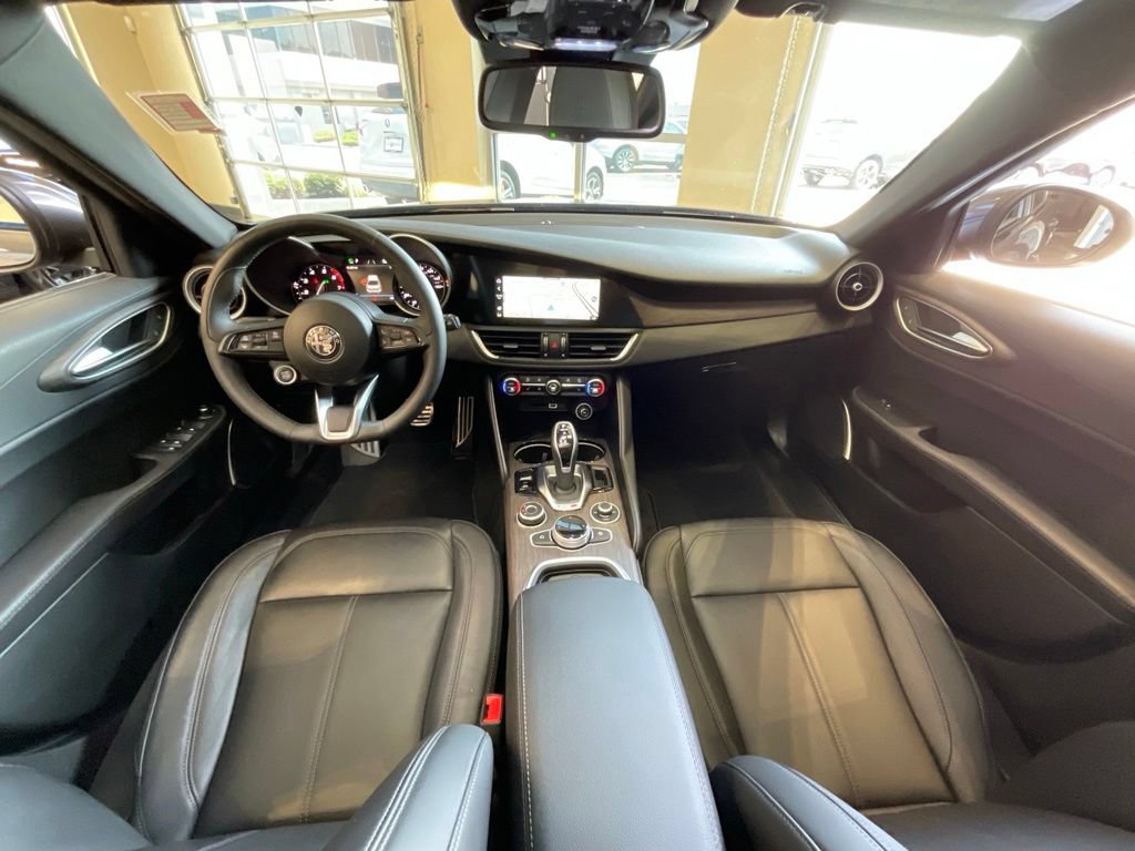 Used 2022 Alfa Romeo Giulia Ti w/ Active Assist Plus Package AWD/4WD image 8