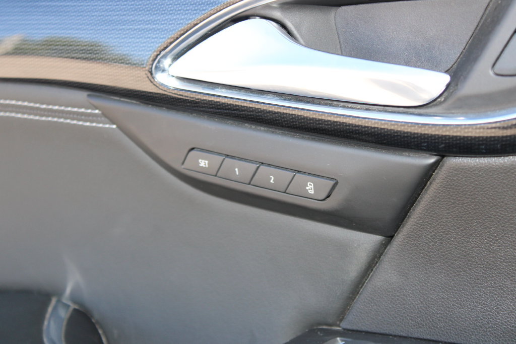Used 2023 Buick Envision Essence w/ Sport Touring Package FWD image 21