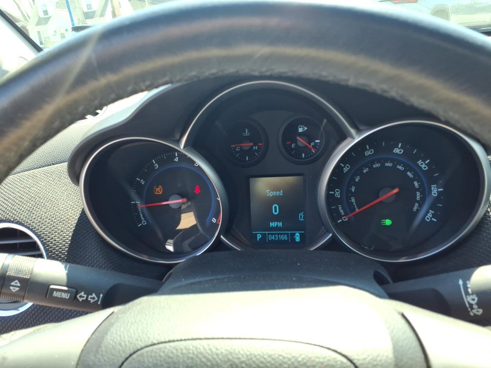 Used 2011 Chevrolet Cruze LT image 13