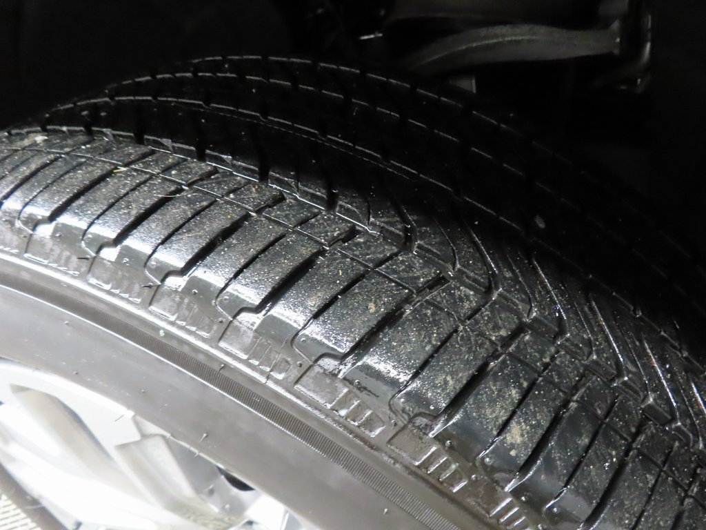 Used 2024 GMC Yukon XL Denali image 7