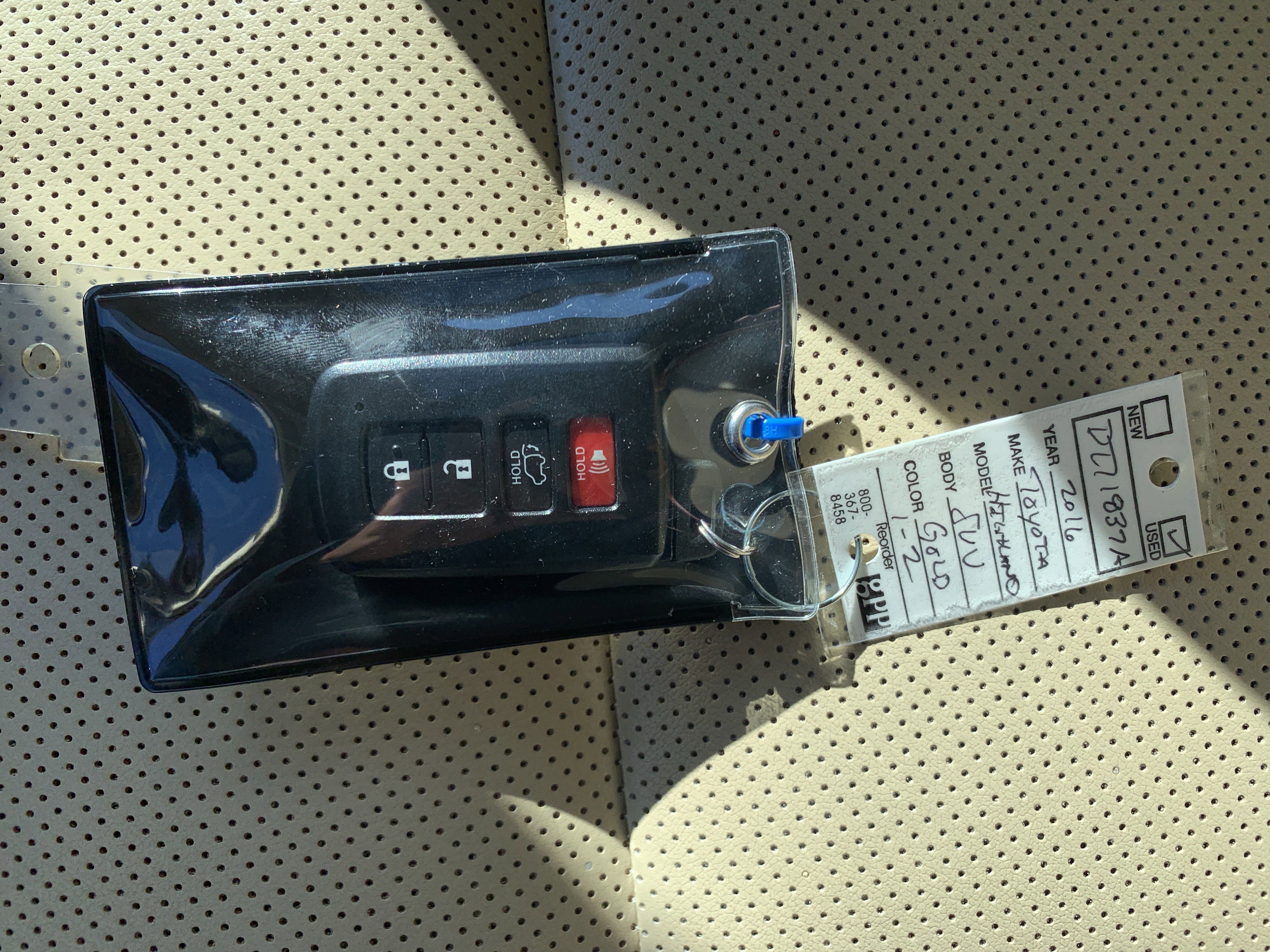 Used 2016 Toyota Highlander Limited image 37